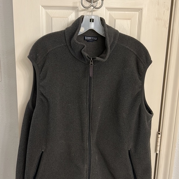 Lands End Vest - Picture 4 of 6